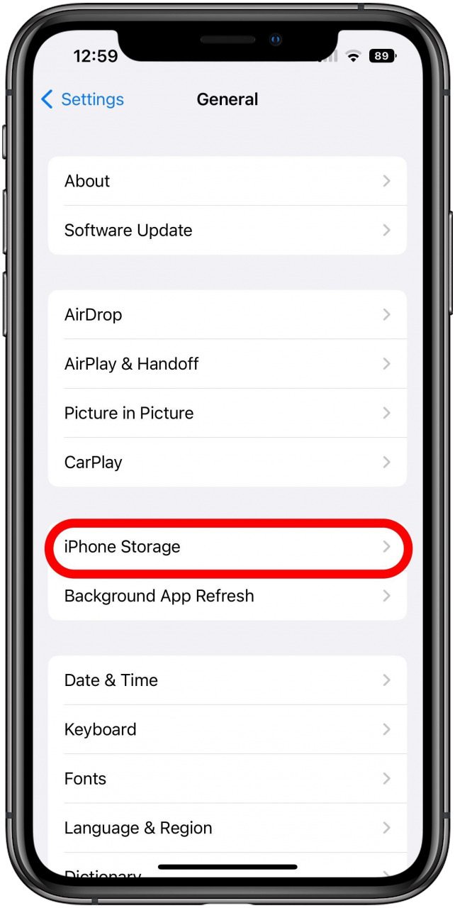 General Settings screen with iPhone Storage option marked.